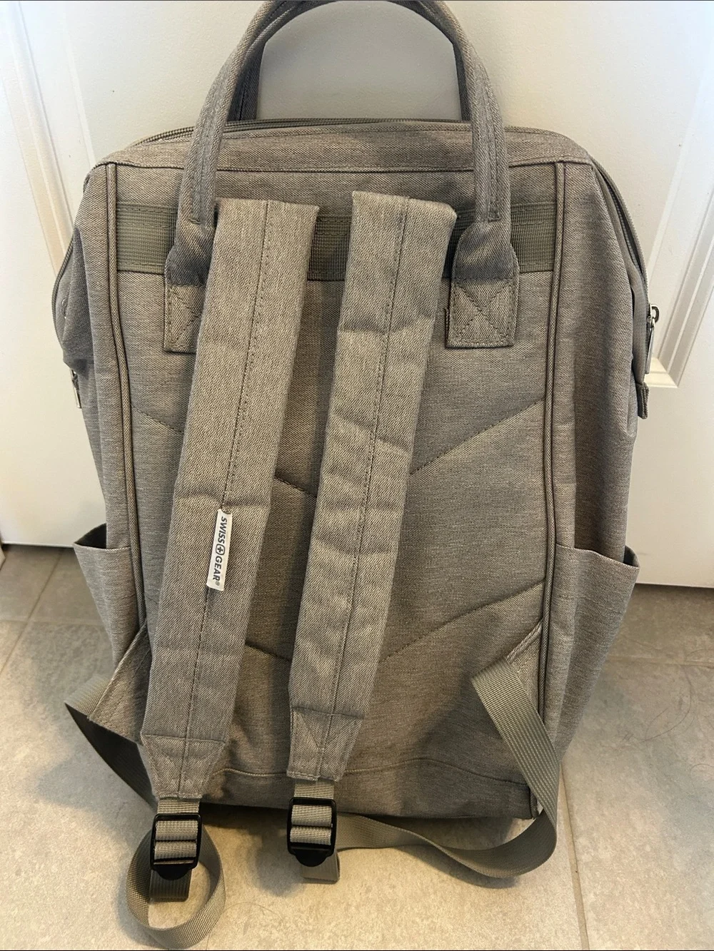 Women’s Gray Canvas Backpack - Brand- Swiss Gear